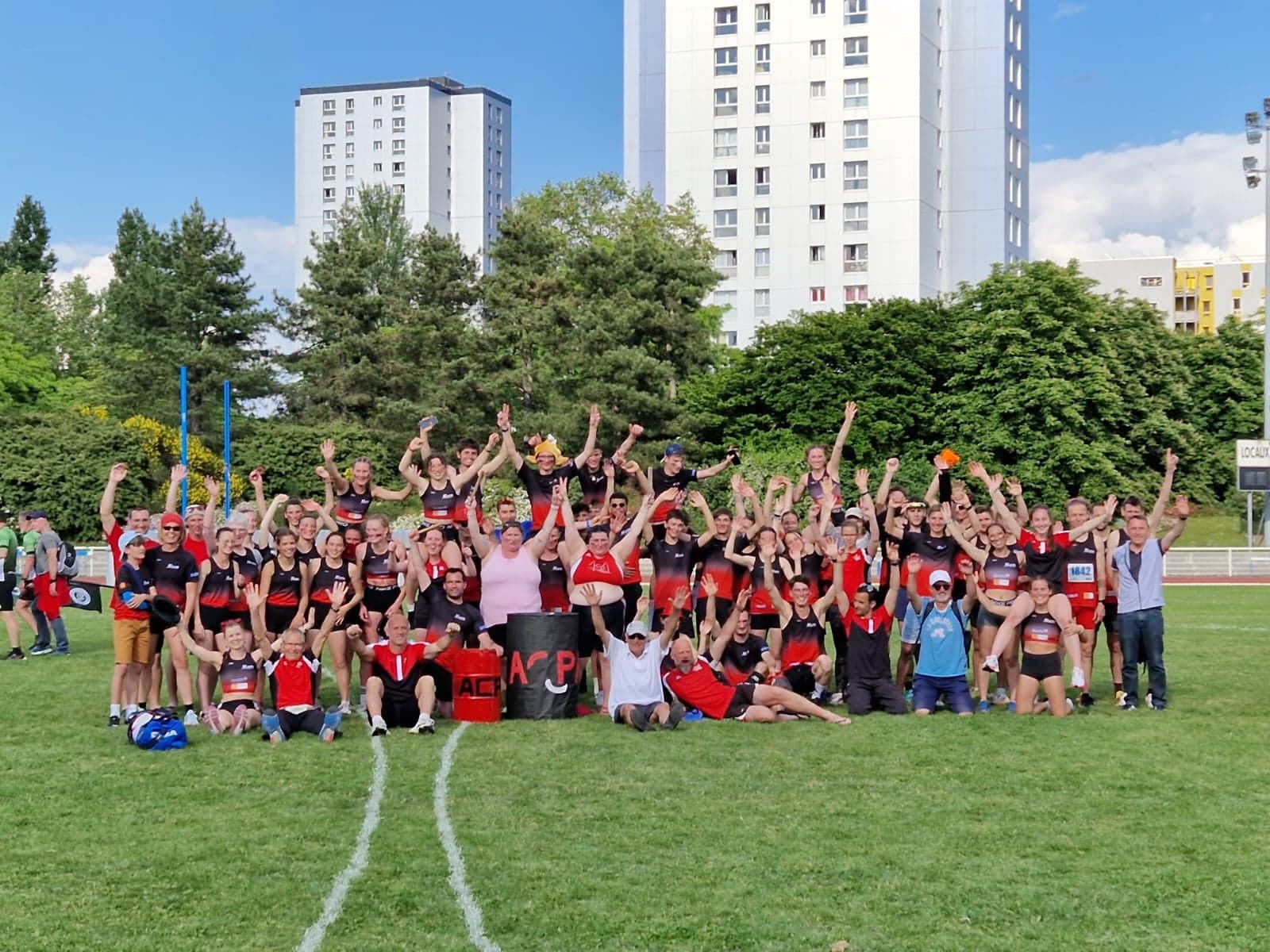 Lire la suite à propos de l’article Interclubs : Marée rouge et noire à Beaulieu